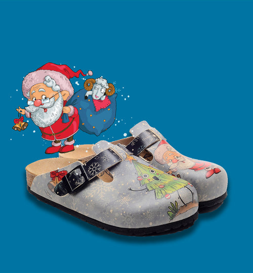 Blauwe klompen met kerstman- en kerstboomprint - CAL3412